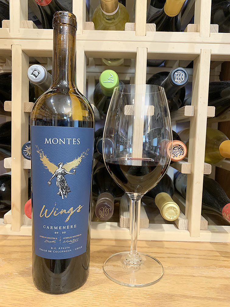 Montes Wings de Valle Colchagua, Wine on Clemens Chile – Carménère, Gus 2020